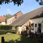 meillieur prix Front of gite traditional french style